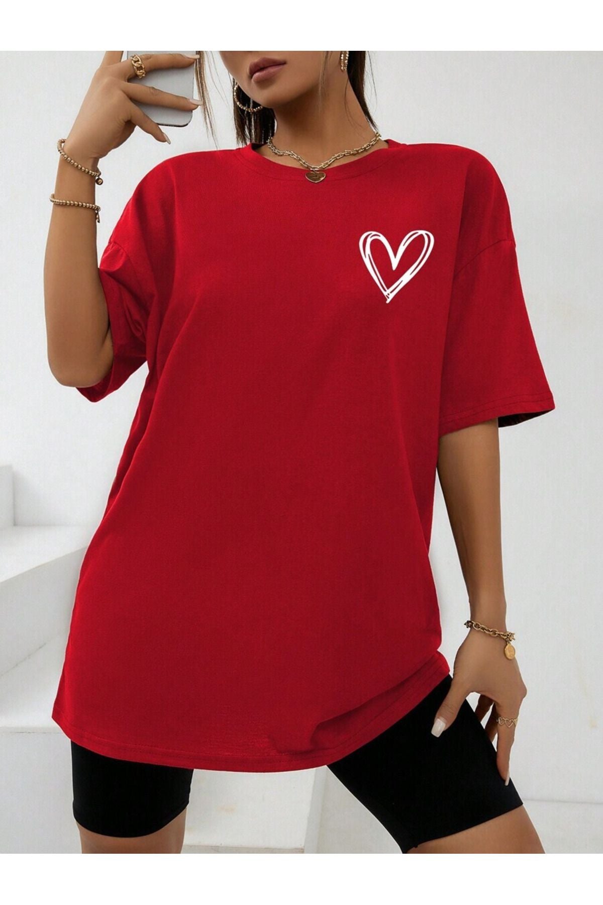 yan kalp baskılı kırmızı unisex Oversize T-shirt