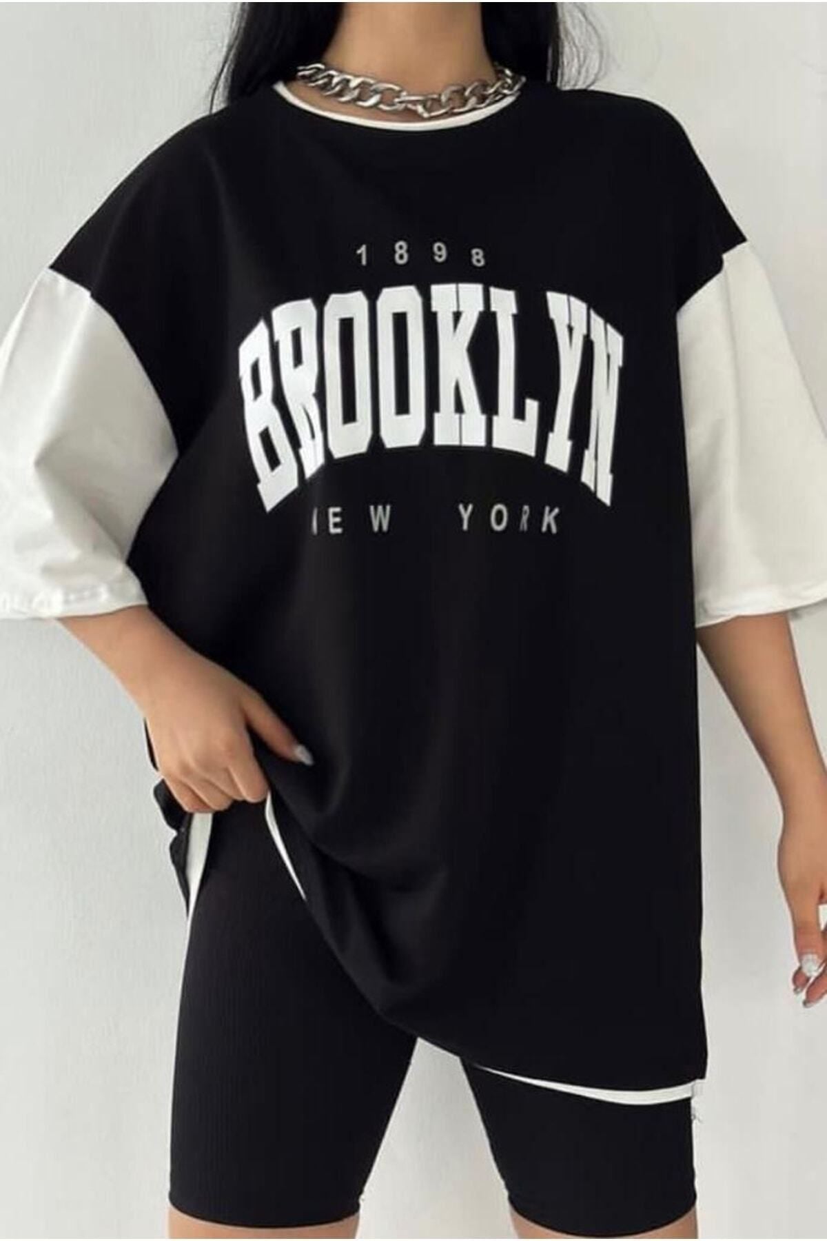 Beyaz biyeli brooklyn Baskılı siyah Oversize Tişort