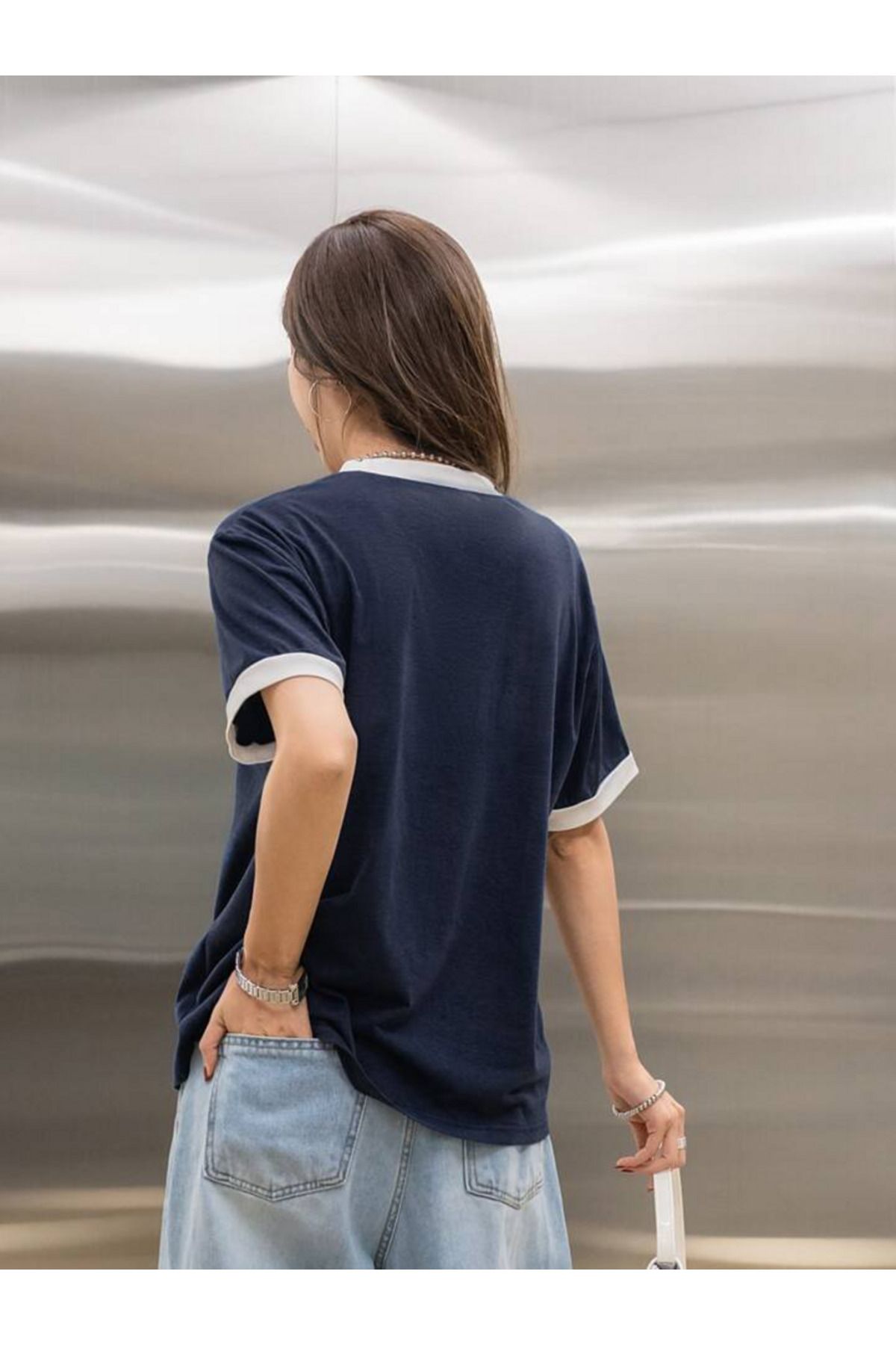 Beyaz Rebana Detaylı 08 Baskılı Lacivert Oversize Tişort